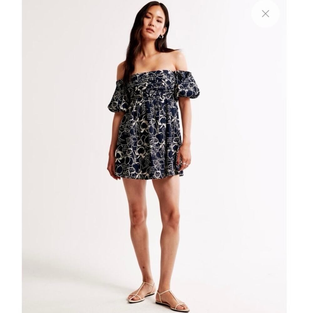 Abercrombie & Fitch Emerson Off-The-Shoulder Skort Navy Fruit Print Size M NWT - Picture 2 of 9